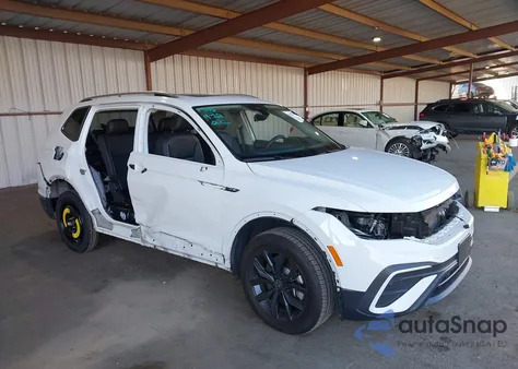 2024 Volkswagen Tiguan 2.0T Se/2.0T Wolfsburg Edition из США, поврежденный, VIN 3VVNB7AX0RM161464